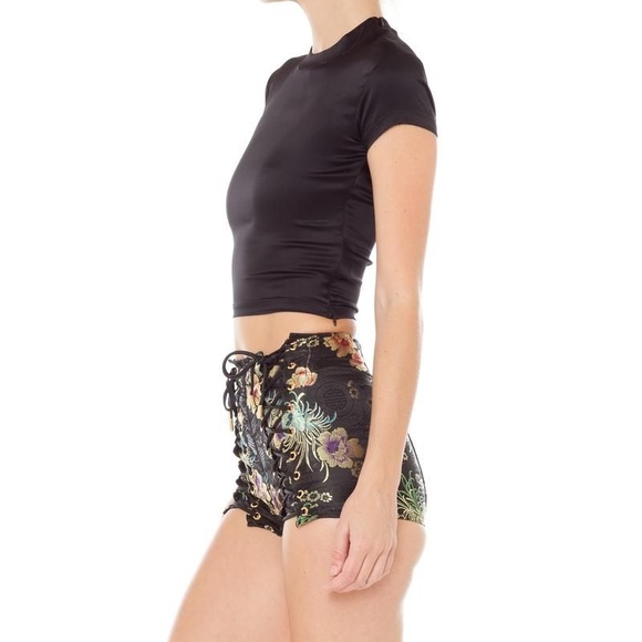 ISO Are You Am I Bei Bei Hotpants - Picture 2 of 5